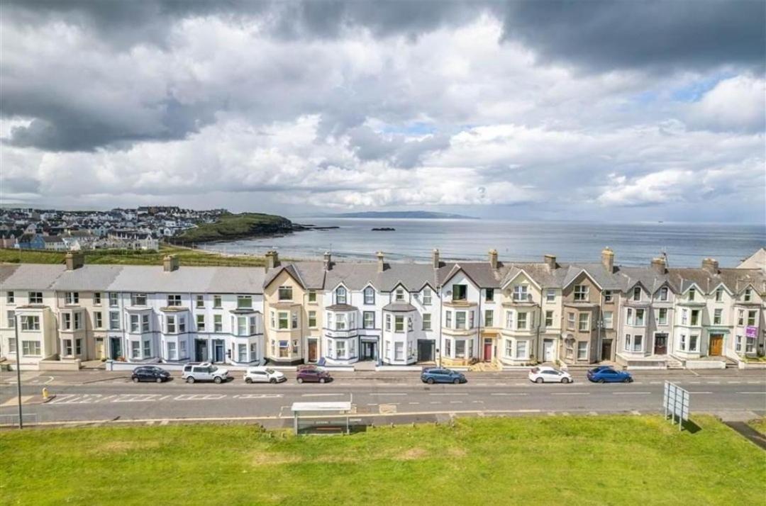 1 Dunluce Park - Portrush By The Sea Leilighet Eksteriør bilde