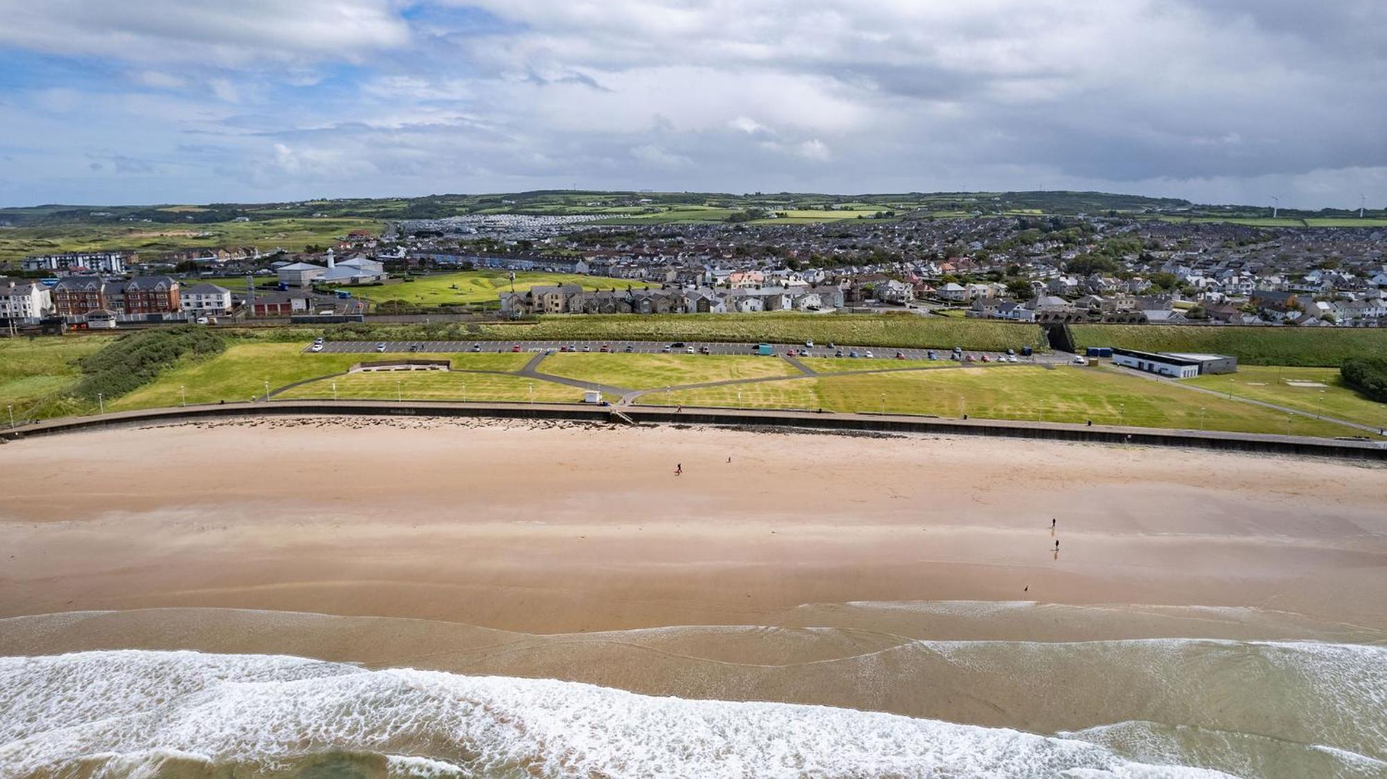 1 Dunluce Park - Portrush By The Sea Leilighet Eksteriør bilde